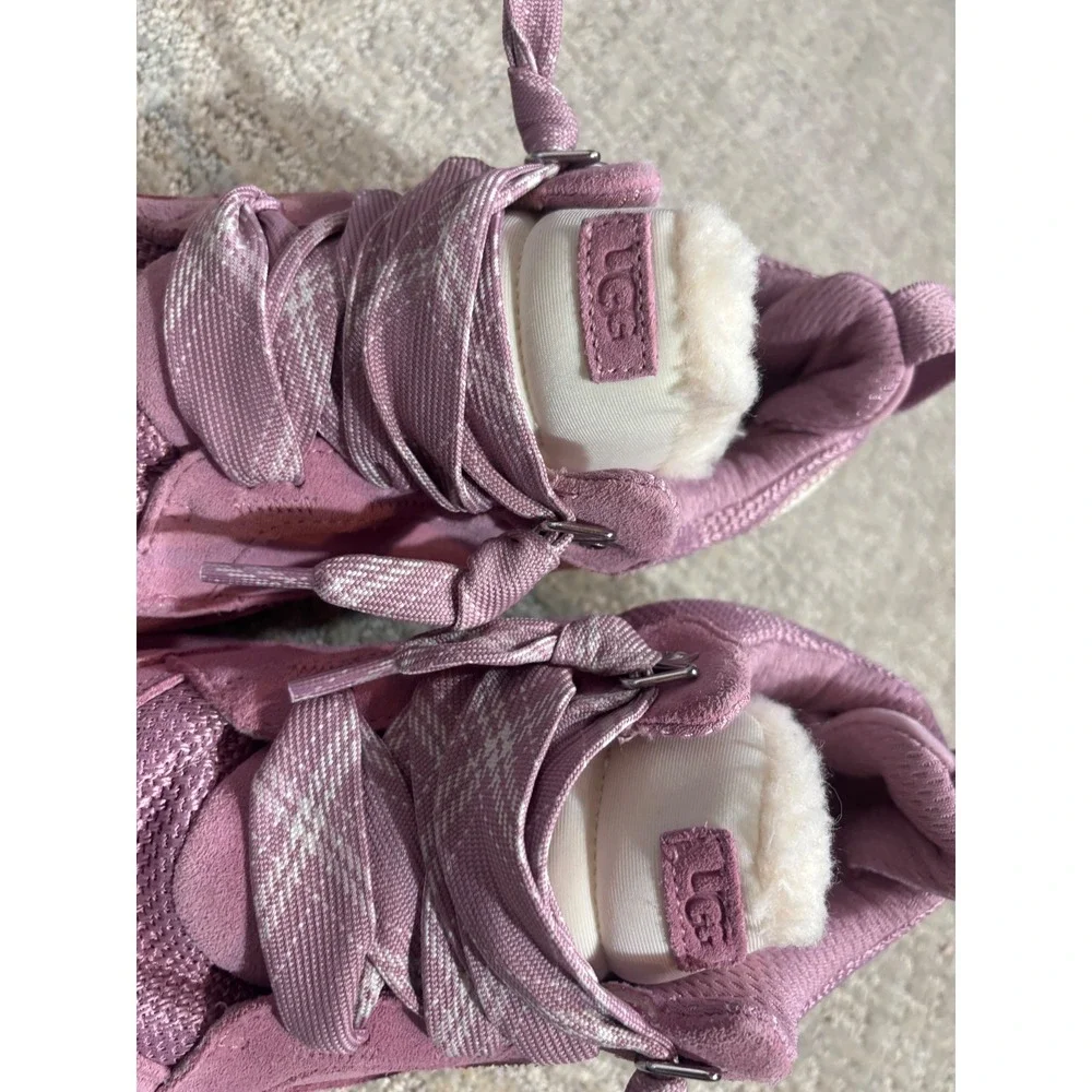 UGG Kids‎ Pink Fur Lined Fashion Sneakers Shoes Size 6